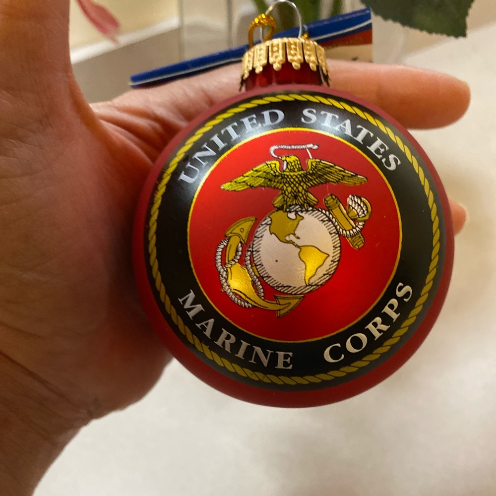 USMC Christmas Ornament - Picture 3 of 4
